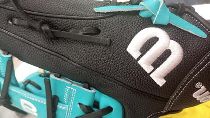 Wilson A2000 1786 Baseball Glove, Right Hand Throw, Infield Series - Exclusive Edition - color: Black/Teal