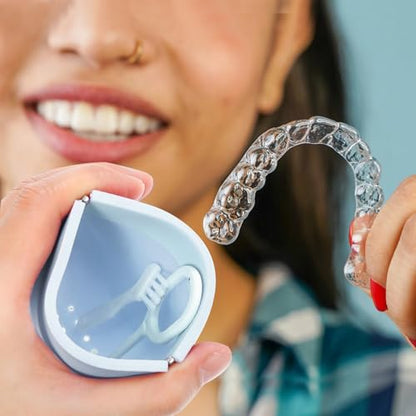 Silicone Retainer Denture Storage Case Holder, Portable Slim Dental Container Cleaning Box with Drain Holes and Leakproof for Aligners, Mouth Guards, Night Guards, Removable Dental Appliances (Blue) - color: Blue