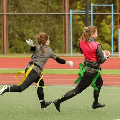 Hungdao 10/12 Players Flag Football Belts and Flags Adjustable Football Belts for Kids Teens Adults Team Training Sport Event - color: Yellow, Green