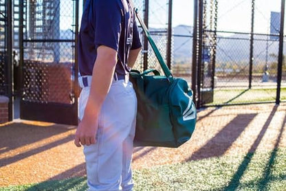 Easton | 310D PLAYER DUFFLE | Baseball & Fastpitch Softball | Multiple Colors - color: Red