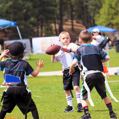 Peryiter 2/12/24/36 Player Flag Football Belt, Adjustable Football Belts and Flags for Kids Youth Adult Sport Team Training - color: Black,white