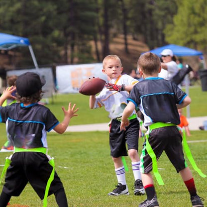 Peryiter 2/12/24/36 Player Flag Football Belt, Adjustable Football Belts and Flags for Kids Youth Adult Sport Team Training - color: Fluorescent Green