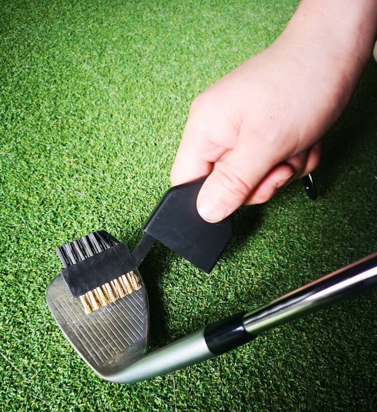 A99 Golf Dual-Sided Golf Club Brush Groove Cleaner – Retractable Cover with Clip, Golf Cleaning Tool for Irons & Woods